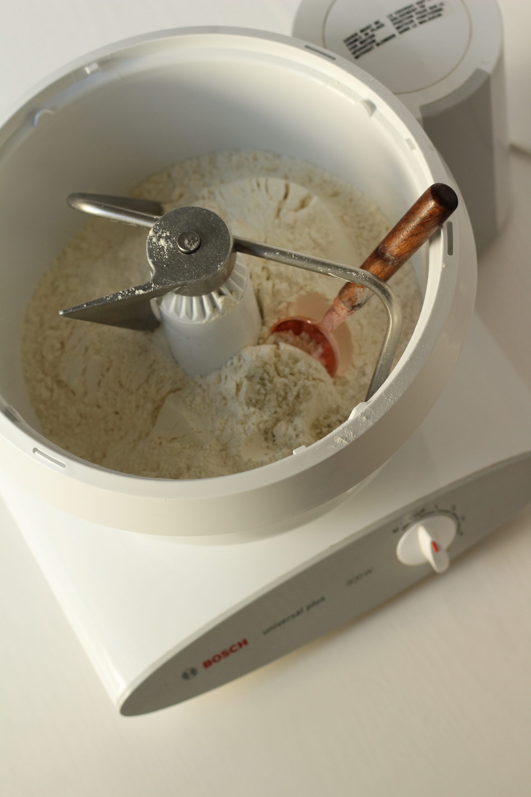 Salt and bread flour mixture 