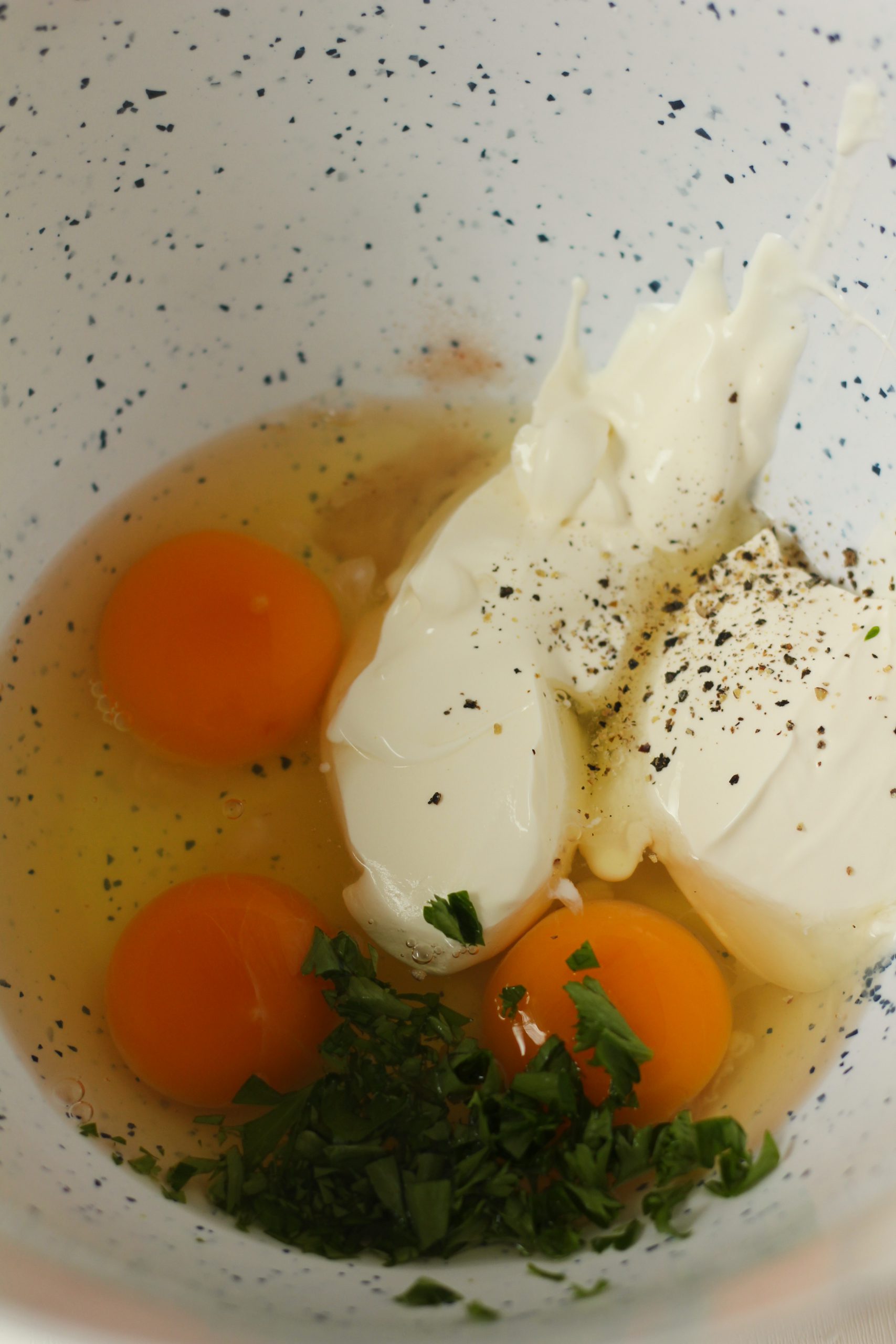 Egg and cream filling for the quiche