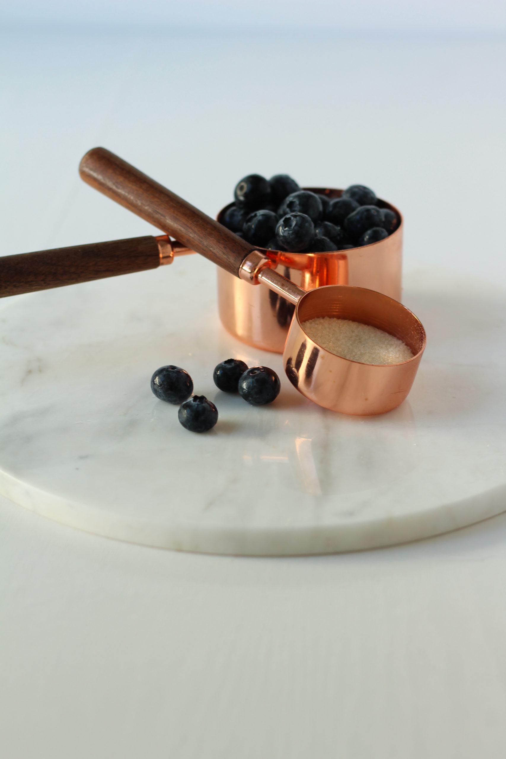 Ingredients for blueberry compote 